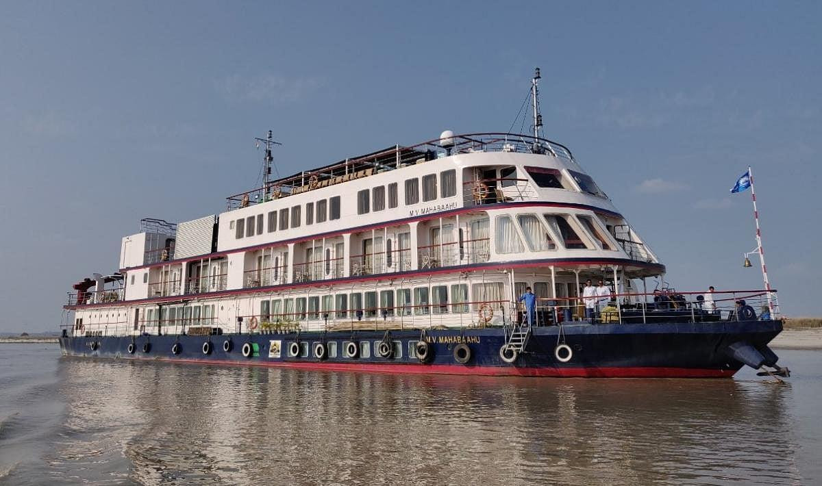 M.V Mahabaahu Cruise images.jpg